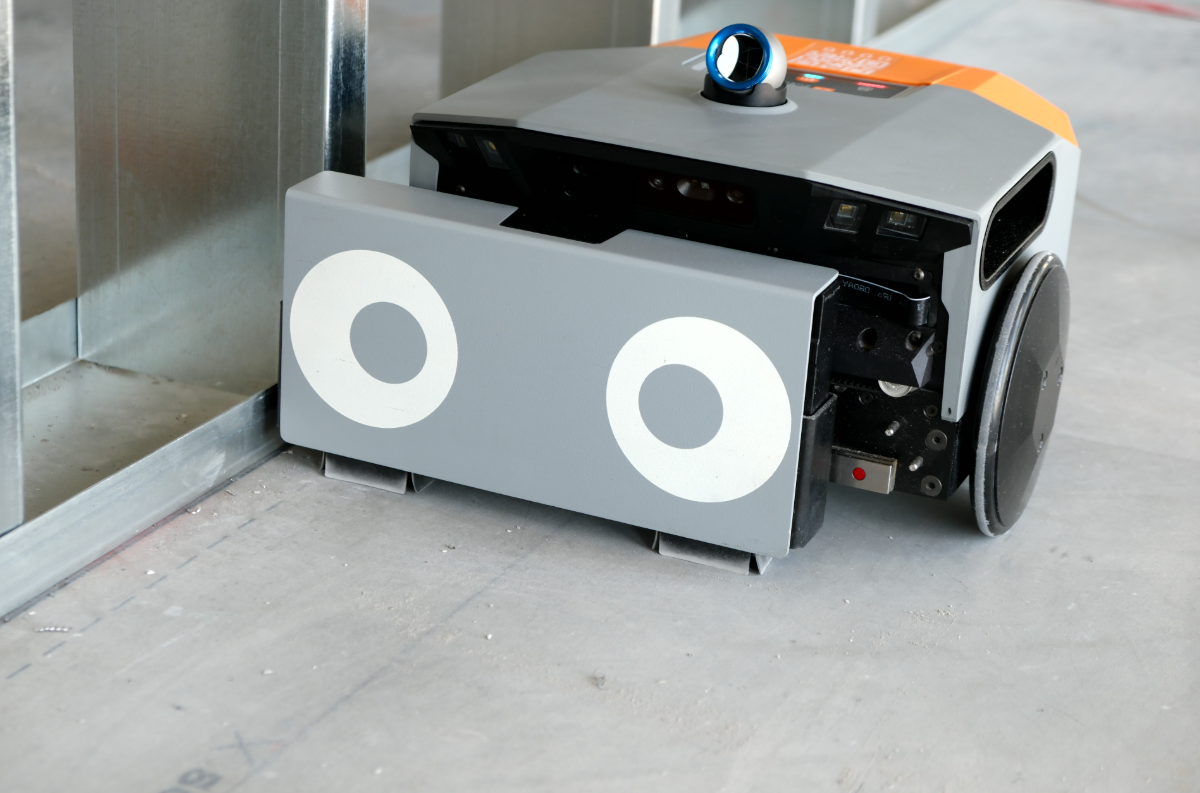 Front view of reflector on FieldPrinter's mount.